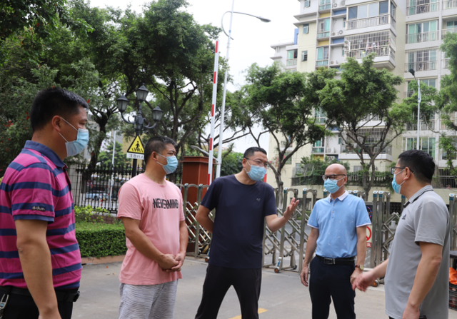 为筑长者防疫长城,桃苑大健康全员全力全参与,同心同责同守护.png